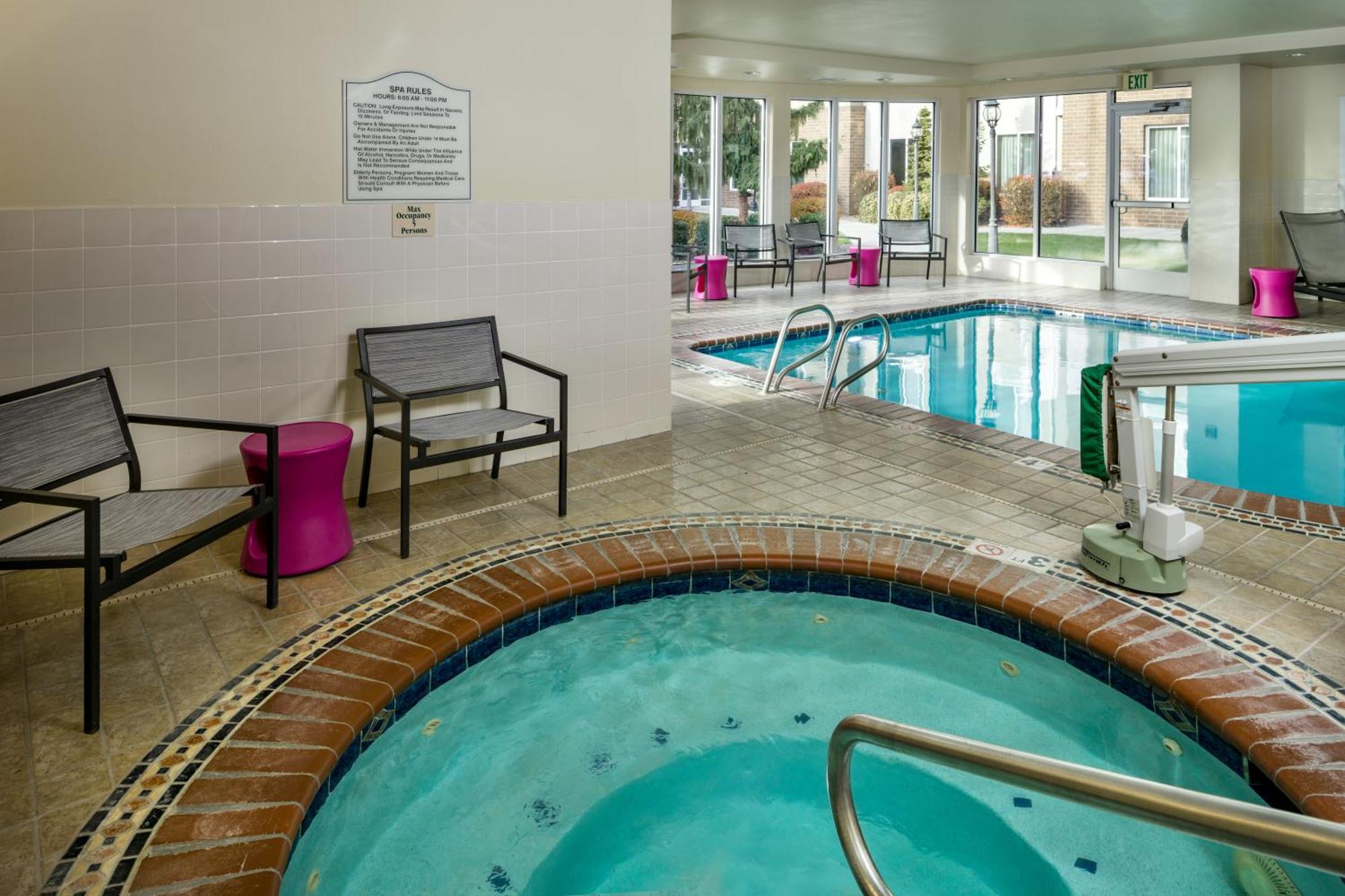 Hilton Garden Inn Tri-Cities/Кенневик Экстерьер фото