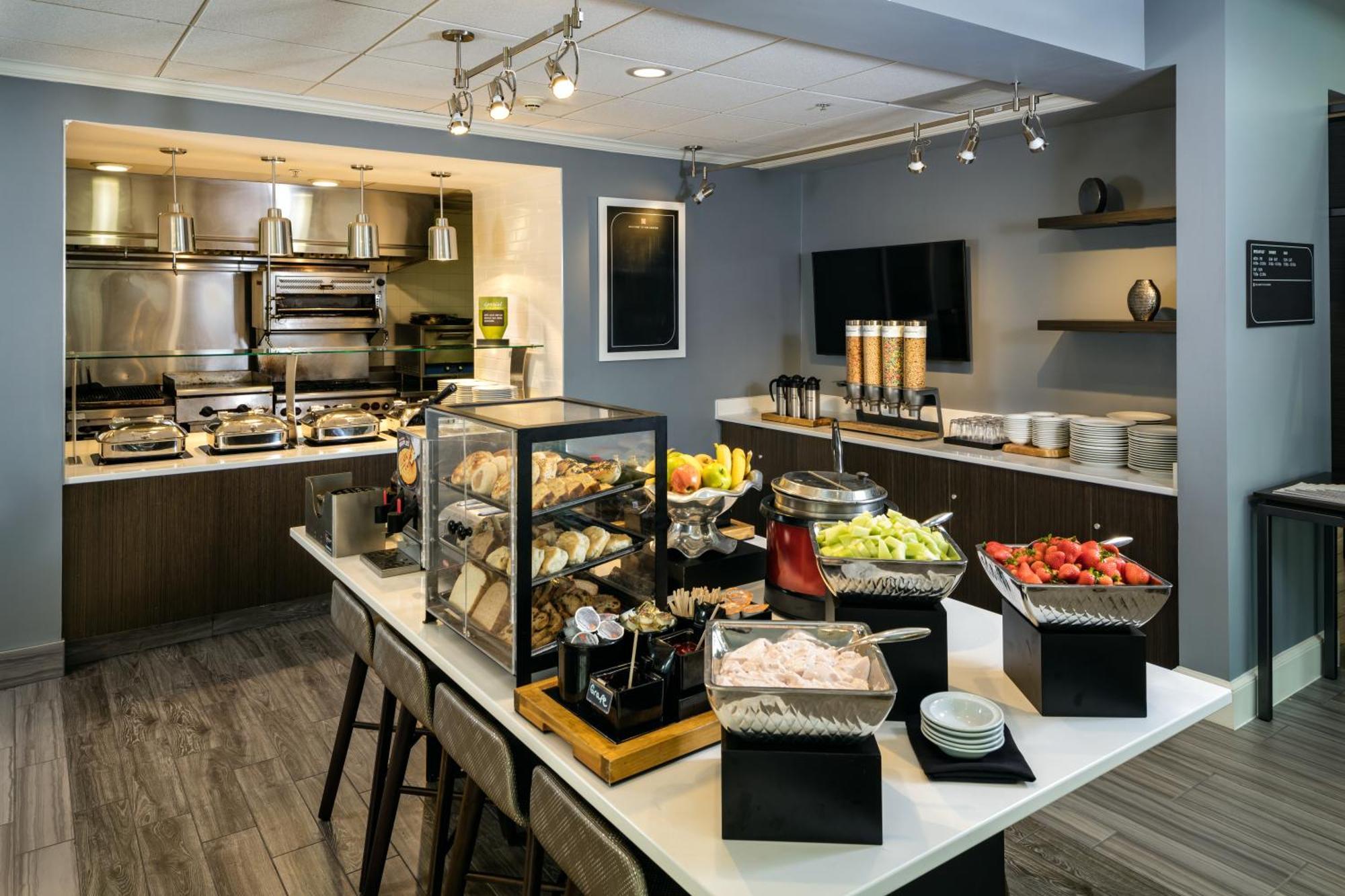 Hilton Garden Inn Tri-Cities/Кенневик Экстерьер фото
